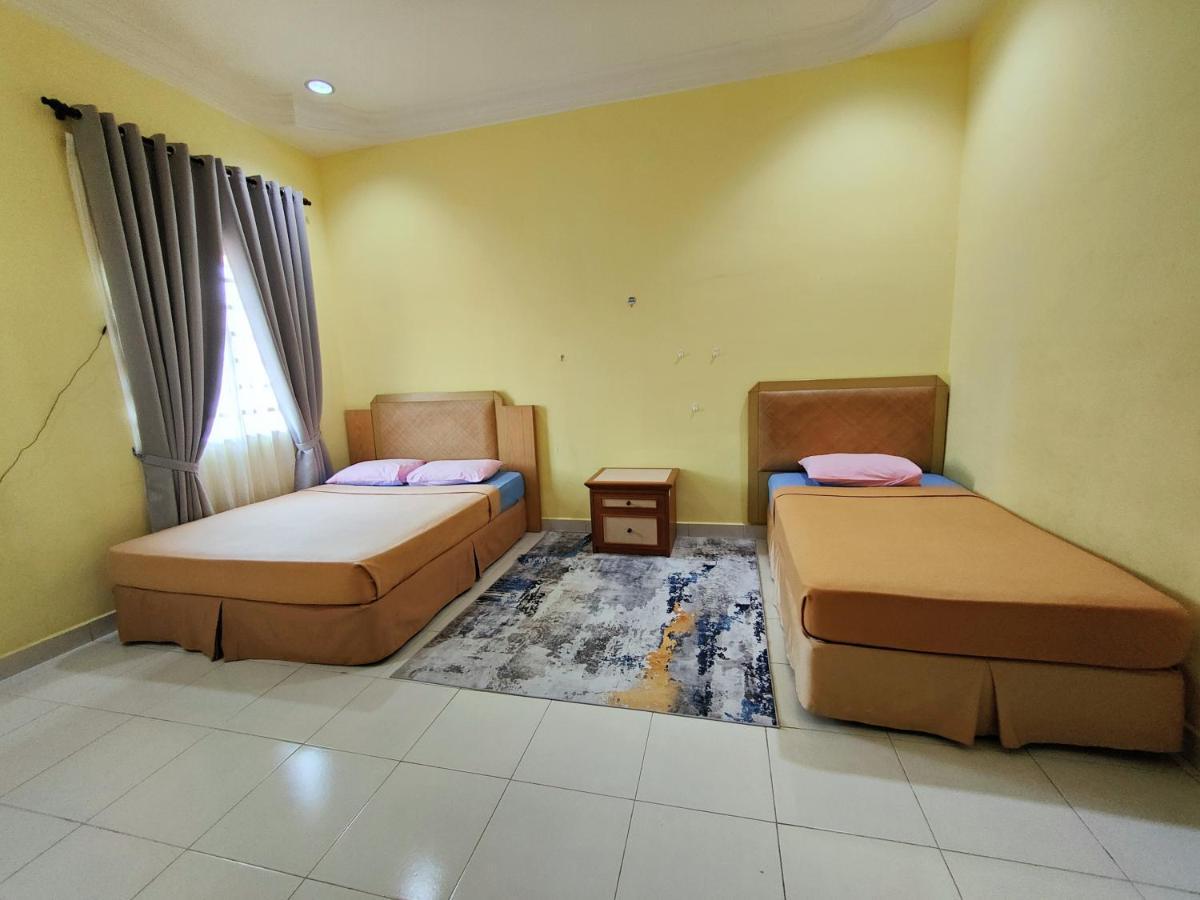 Homestay Roma Suite كُوالا تيرينغانو المظهر الخارجي الصورة