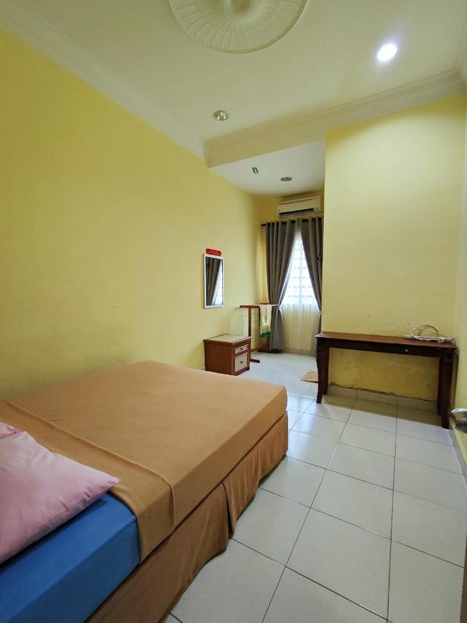 Homestay Roma Suite كُوالا تيرينغانو المظهر الخارجي الصورة